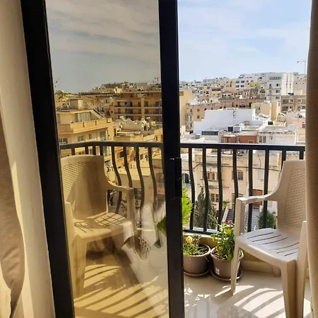 2 Bedroom Close To Centre & Seafront * San Pawl il-Baħar
