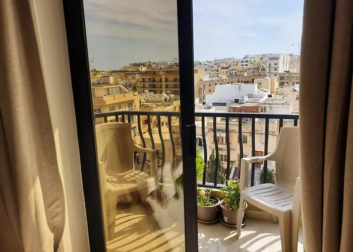 2 Bedroom Close To Centre & Seafront * St. Paul's Bay